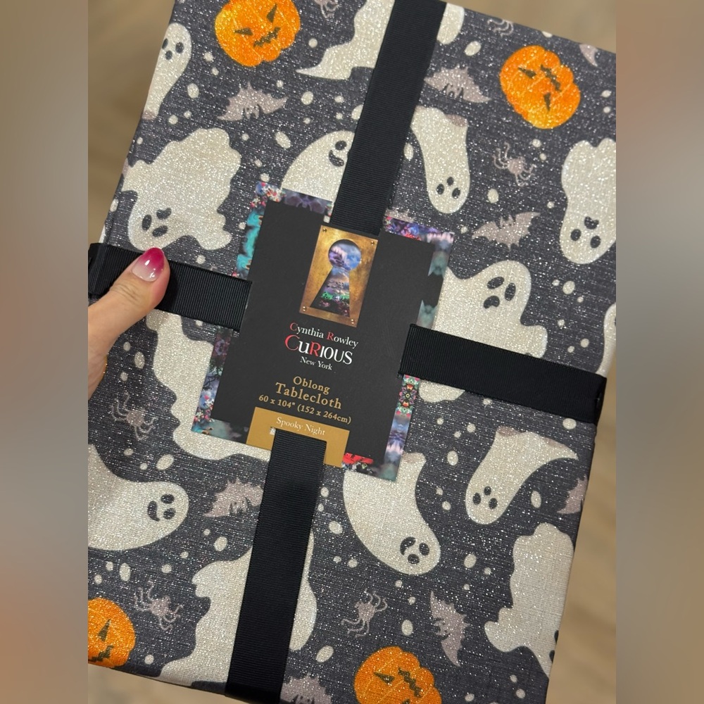 Cynthia Rowley Spooky Night Tablecloth - Black and White